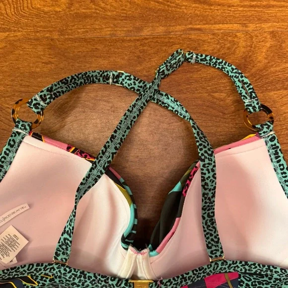 BLEU Sweetheart Bra Swimsuit Top SZ. 36D Purple Tropical Print - Picture 12 of 16